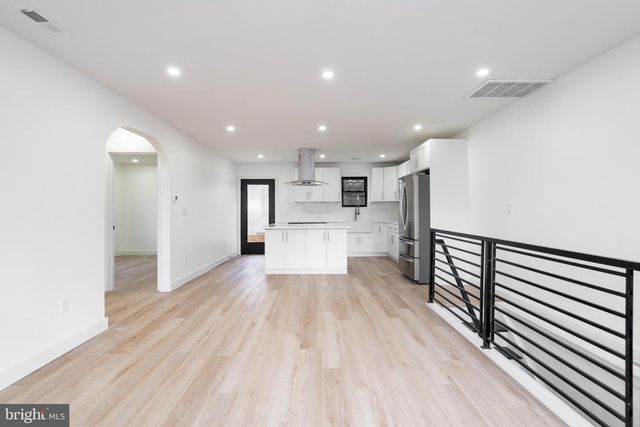 125 S 10TH ST S S, Millville, NJ 08332