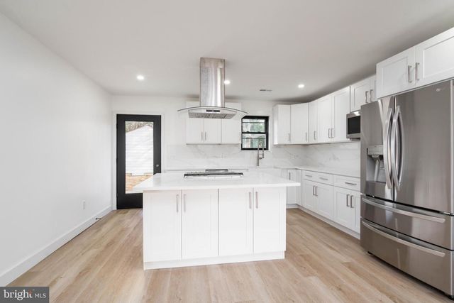 125 S 10TH ST S S, Millville, NJ 08332