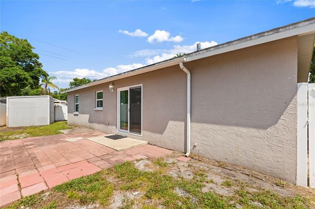 2331 NEWTON DRIVE, Palm Harbor, FL 34683
