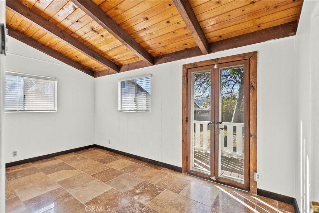 Image 17 of property listing at 29506 Cromwell Avenue, Castaic, CA 91384