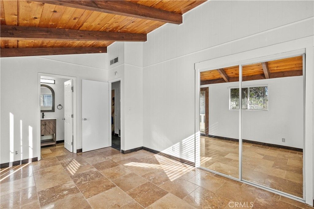 Image 19 of property listing at 29506 Cromwell Avenue, Castaic, CA 91384