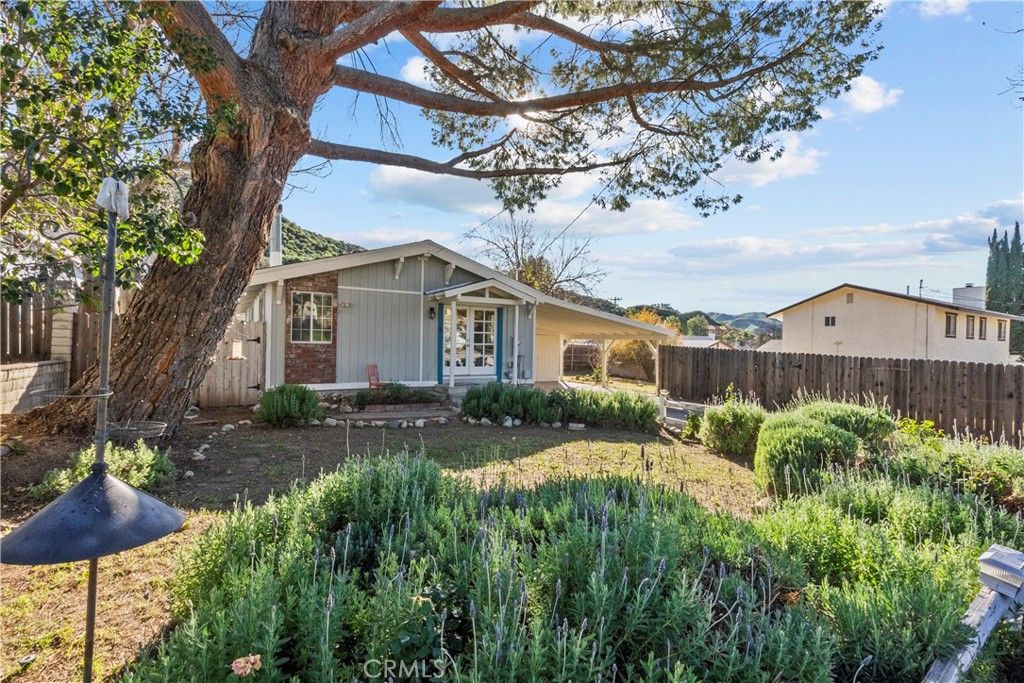 Image 35 of property listing at 29506 Cromwell Avenue, Castaic, CA 91384