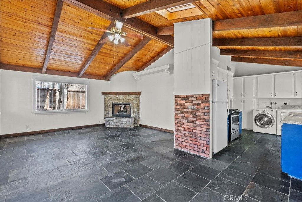 Image 6 of property listing at 29506 Cromwell Avenue, Castaic, CA 91384