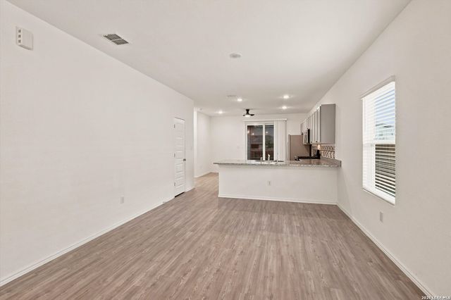 714 CORBIN BND, San Antonio, TX 78221