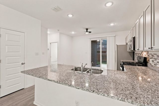 714 CORBIN BND, San Antonio, TX 78221