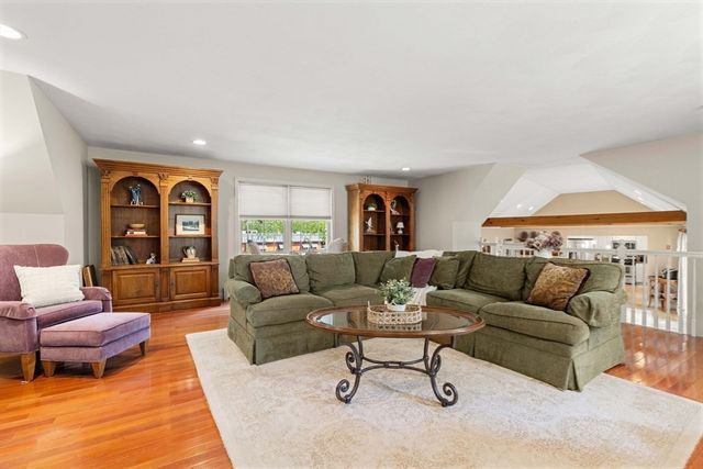 81 Lowell Blvd, Methuen, MA 01844