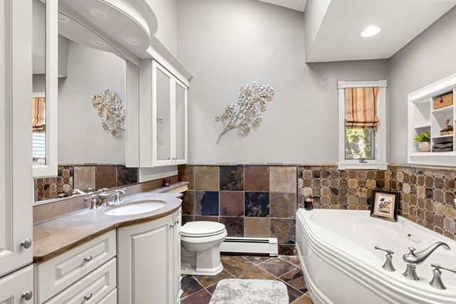 81 Lowell Blvd, Methuen, MA 01844