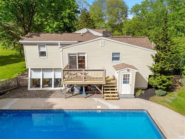 81 Lowell Blvd, Methuen, MA 01844