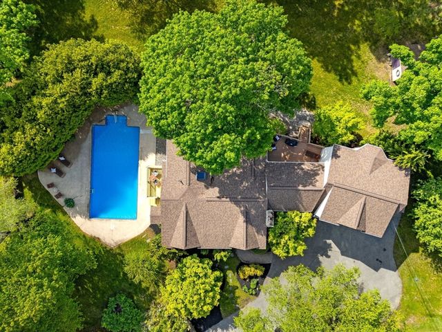 81 Lowell Blvd, Methuen, MA 01844