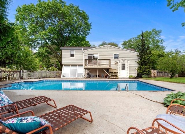 81 Lowell Blvd, Methuen, MA 01844