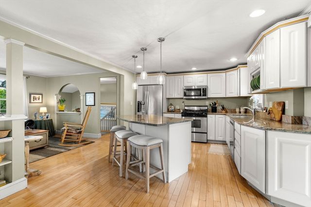 81 Lowell Blvd, Methuen, MA 01844