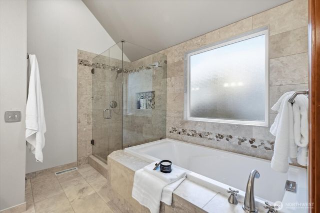 4649 244th Place SE, Sammamish, WA 98029