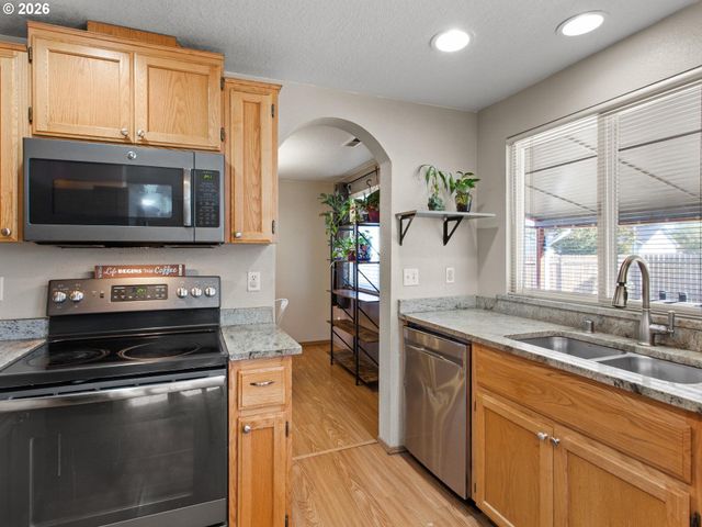 2901 Nw 2ND Cir, Battle Ground, WA 98604