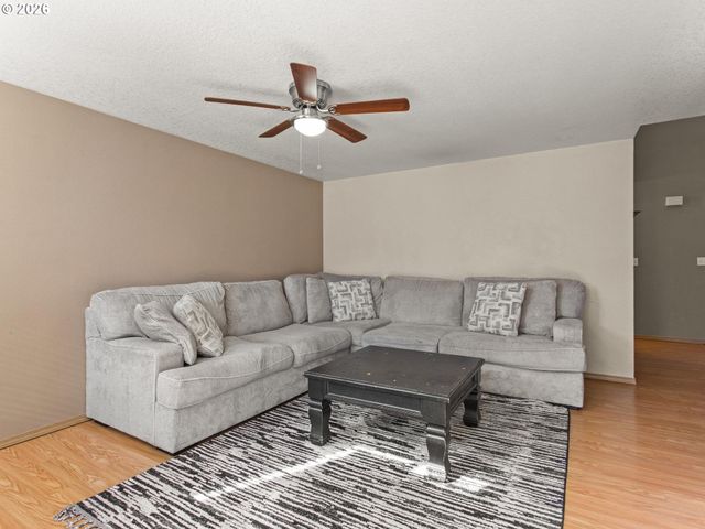 2901 Nw 2ND Cir, Battle Ground, WA 98604
