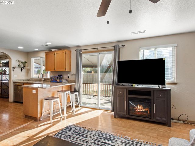 2901 Nw 2ND Cir, Battle Ground, WA 98604
