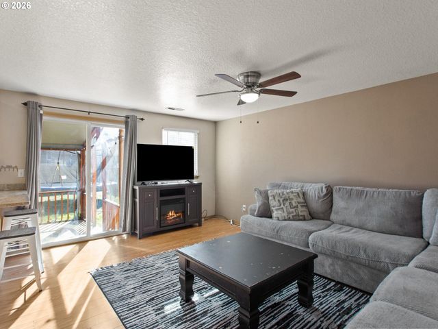 2901 Nw 2ND Cir, Battle Ground, WA 98604