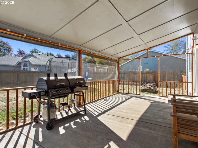 2901 Nw 2ND Cir, Battle Ground, WA 98604