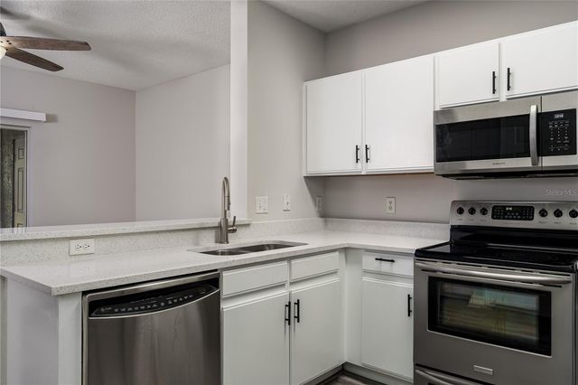 6213 OSPREY LAKE CIRCLE, Riverview, FL 33578