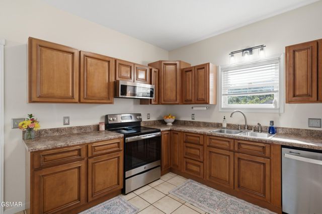 3230 Sybill Lee Lane, Sevierville, TN 37876