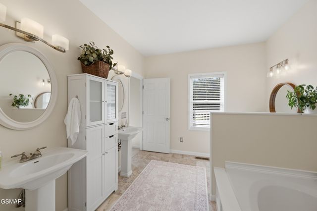 3230 Sybill Lee Lane, Sevierville, TN 37876