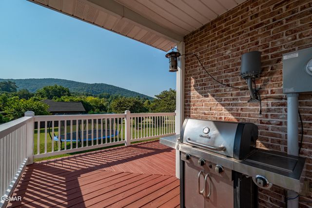 3230 Sybill Lee Lane, Sevierville, TN 37876