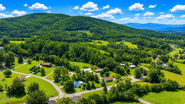 3230 Sybill Lee Lane, Sevierville, TN 37876