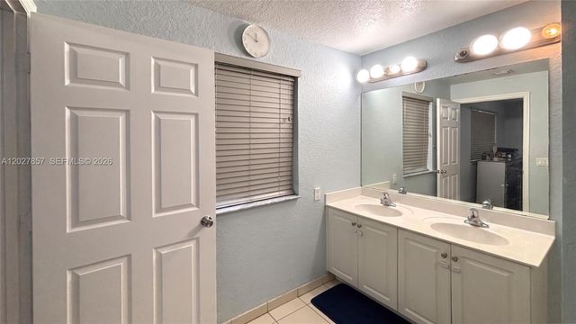 1962 SW 60th Ave, North Lauderdale, FL 33068