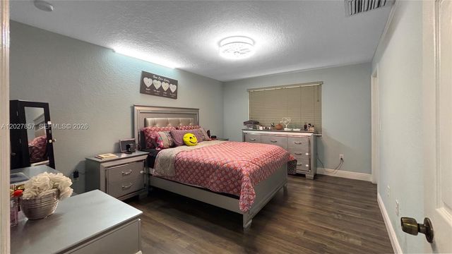 1962 SW 60th Ave, North Lauderdale, FL 33068
