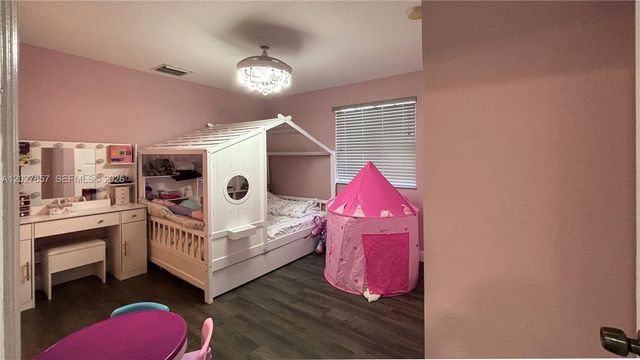 1962 SW 60th Ave, North Lauderdale, FL 33068