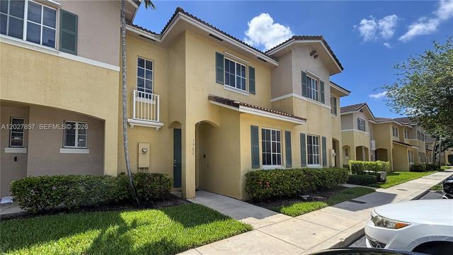 1962 SW 60th Ave, North Lauderdale, FL 33068