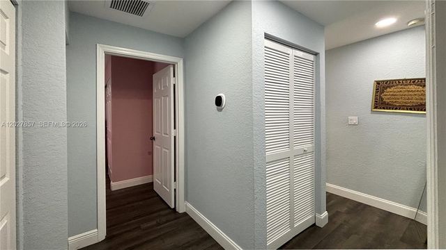 1962 SW 60th Ave, North Lauderdale, FL 33068