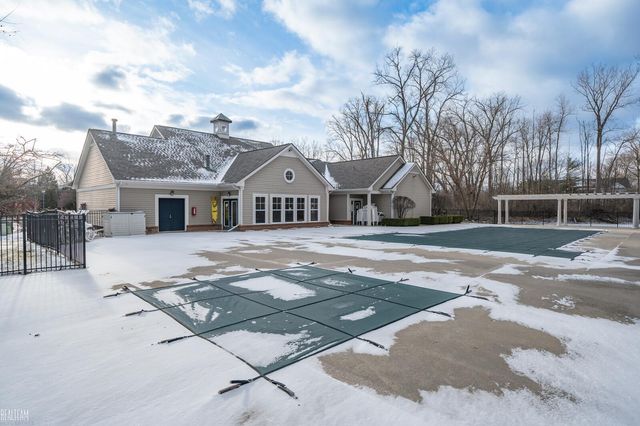 25675 N Maritime Circle, Harrison Twp, MI 48045