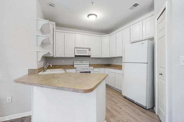 25675 N Maritime Circle, Harrison Twp, MI 48045