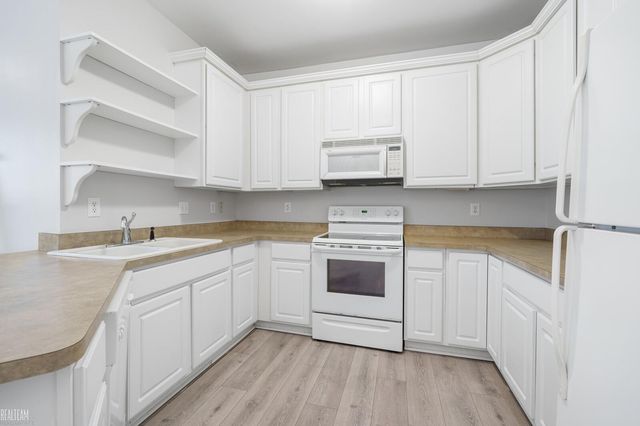 25675 N Maritime Circle, Harrison Twp, MI 48045