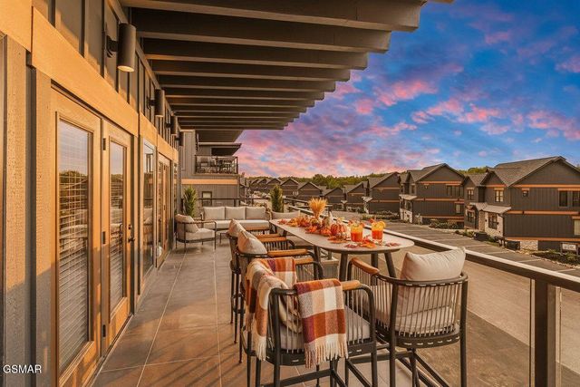 285 Rambling Creek Way, Sevierville, TN 37862