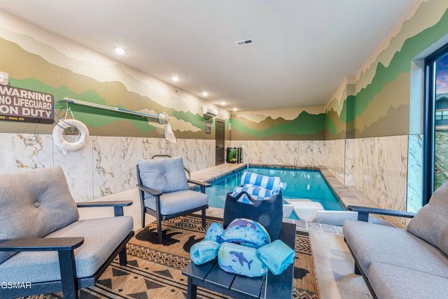 285 Rambling Creek Way, Sevierville, TN 37862