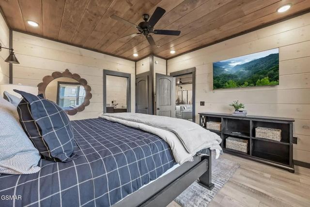 285 Rambling Creek Way, Sevierville, TN 37862