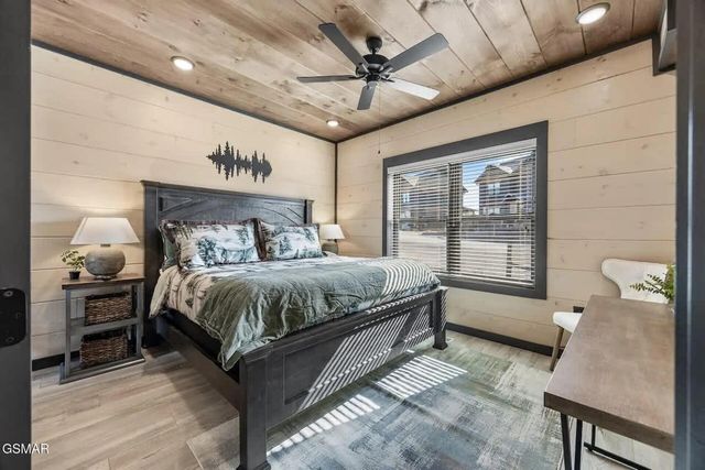 285 Rambling Creek Way, Sevierville, TN 37862