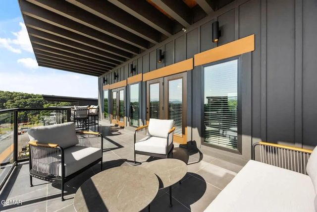 285 Rambling Creek Way, Sevierville, TN 37862