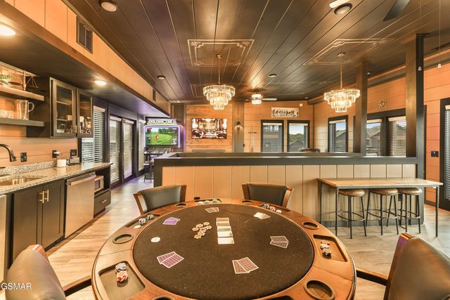 285 Rambling Creek Way, Sevierville, TN 37862