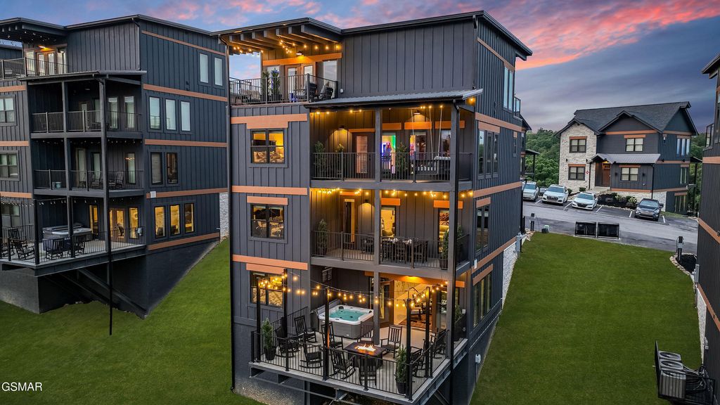285 Rambling Creek Way, Sevierville, TN 37862