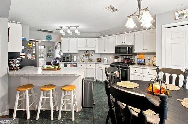 41 Williamsburg Drive NW, Rome, GA 30165