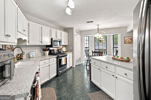 41 Williamsburg Drive NW, Rome, GA 30165