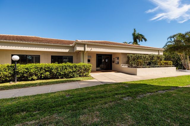 1316 PASADENA AVENUE S 303, South Pasadena, FL 33707