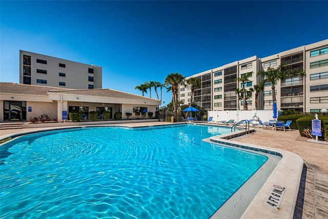 1316 PASADENA AVENUE S 303, South Pasadena, FL 33707