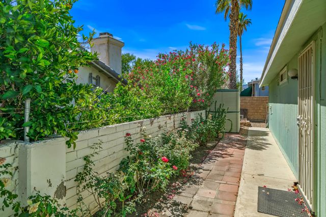 74495 Gary Avenue, Palm Desert, CA 92260