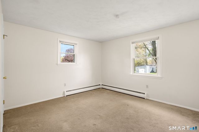 6 Roberts Road, Enfield, CT 06082