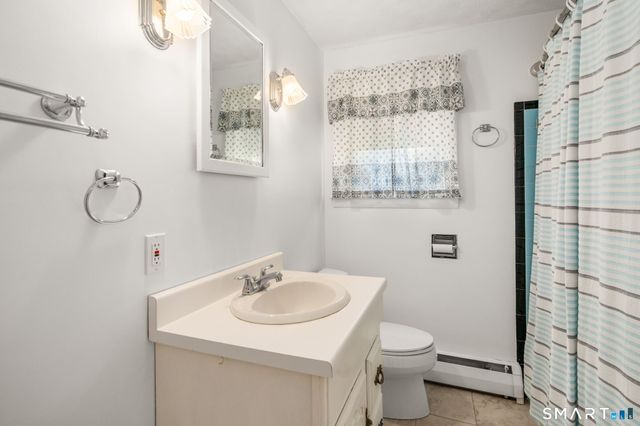 6 Roberts Road, Enfield, CT 06082