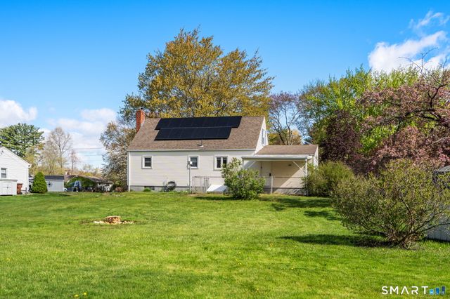 6 Roberts Road, Enfield, CT 06082
