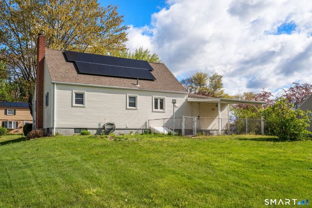 6 Roberts Road, Enfield, CT 06082